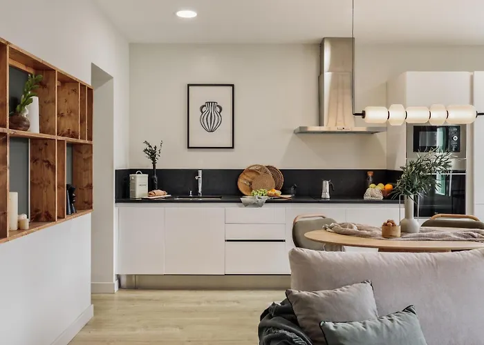 Mescit - 2 Bedrooms And Balcony In Eixample Dreta Appartement Barcelone