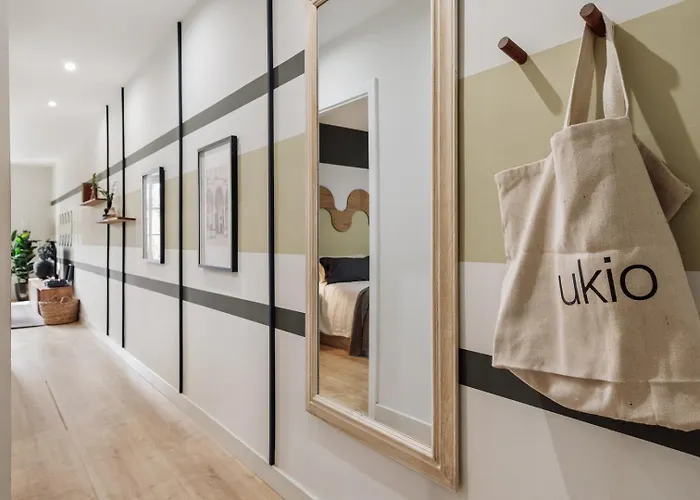 Mescit - 2 Bedrooms And Balcony In Eixample Dreta
