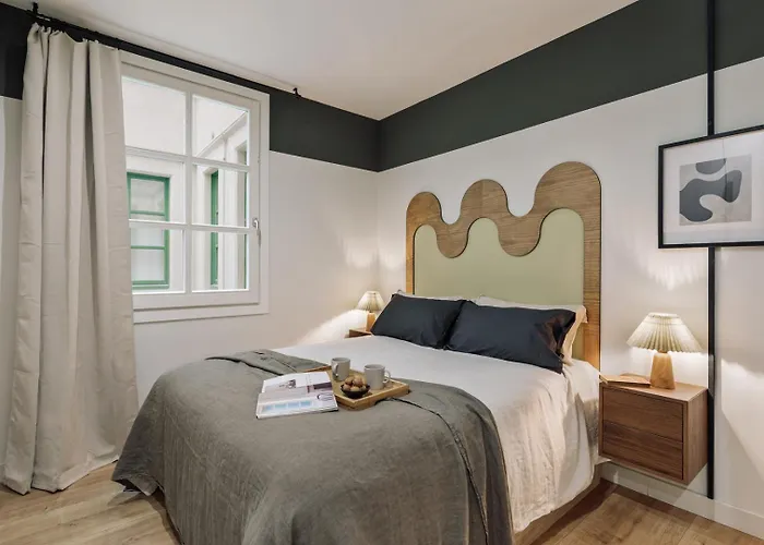 Mescit - 2 Bedrooms And Balcony In Eixample Dreta Barcelone
